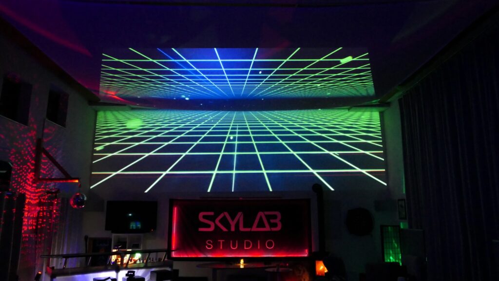 green grid on beamer space